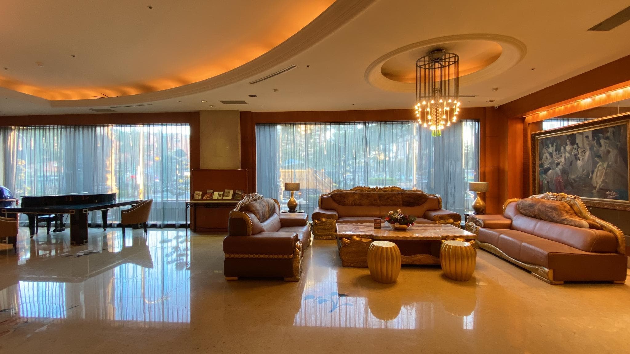 Monarch Plaza Hotel