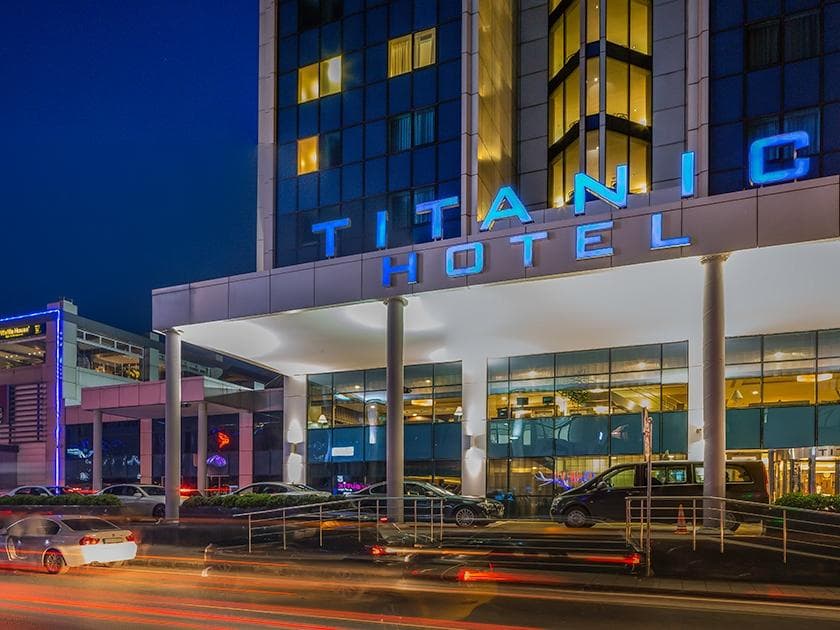 Titanic Port Bakirkoy