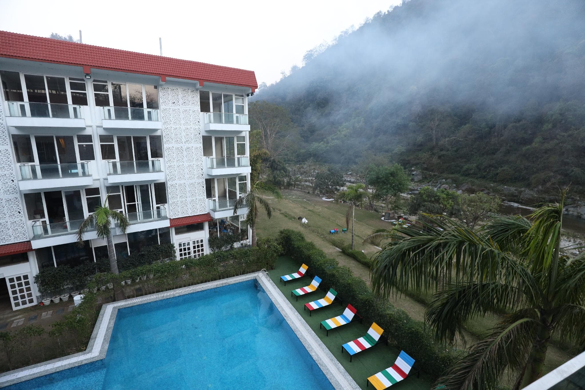 Avenue 18 Resort