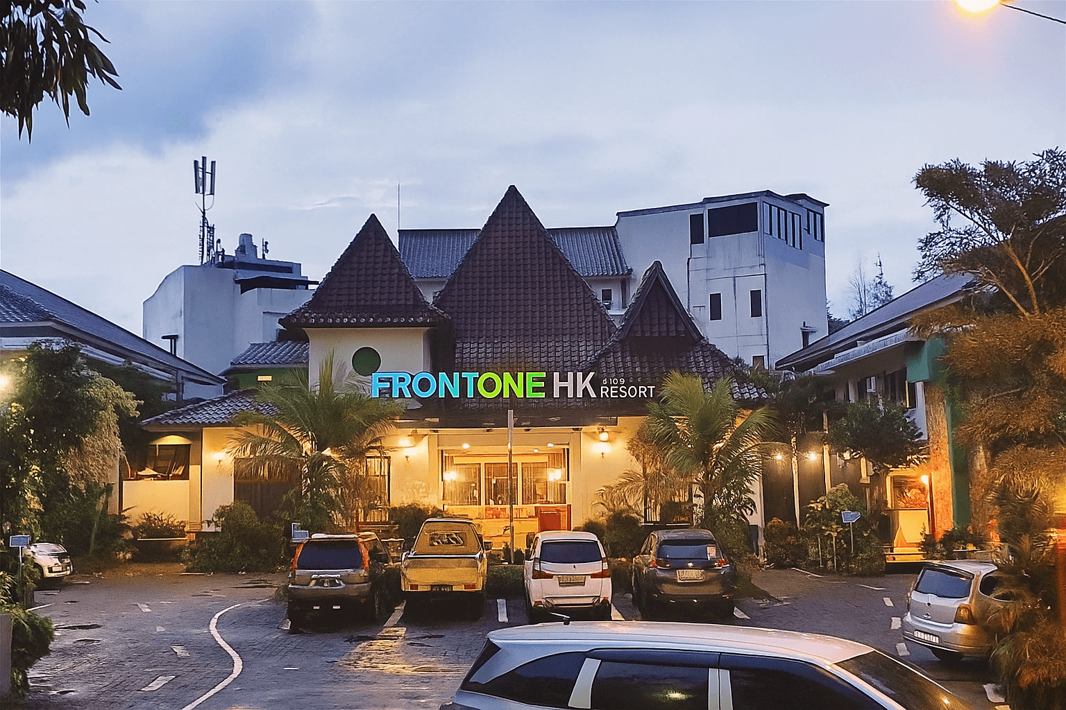 Front One HK Resort Simpanglima