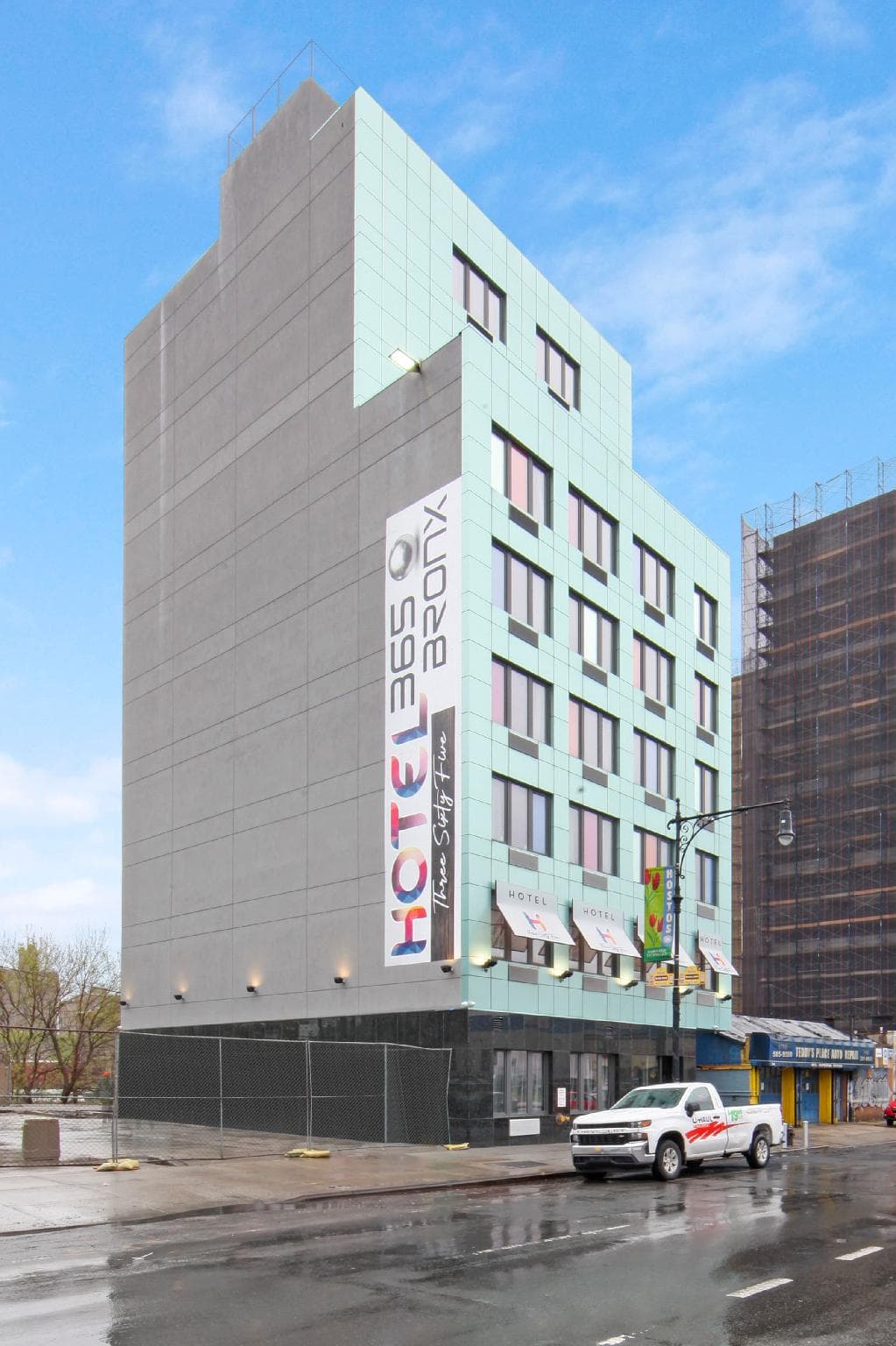 hotel365