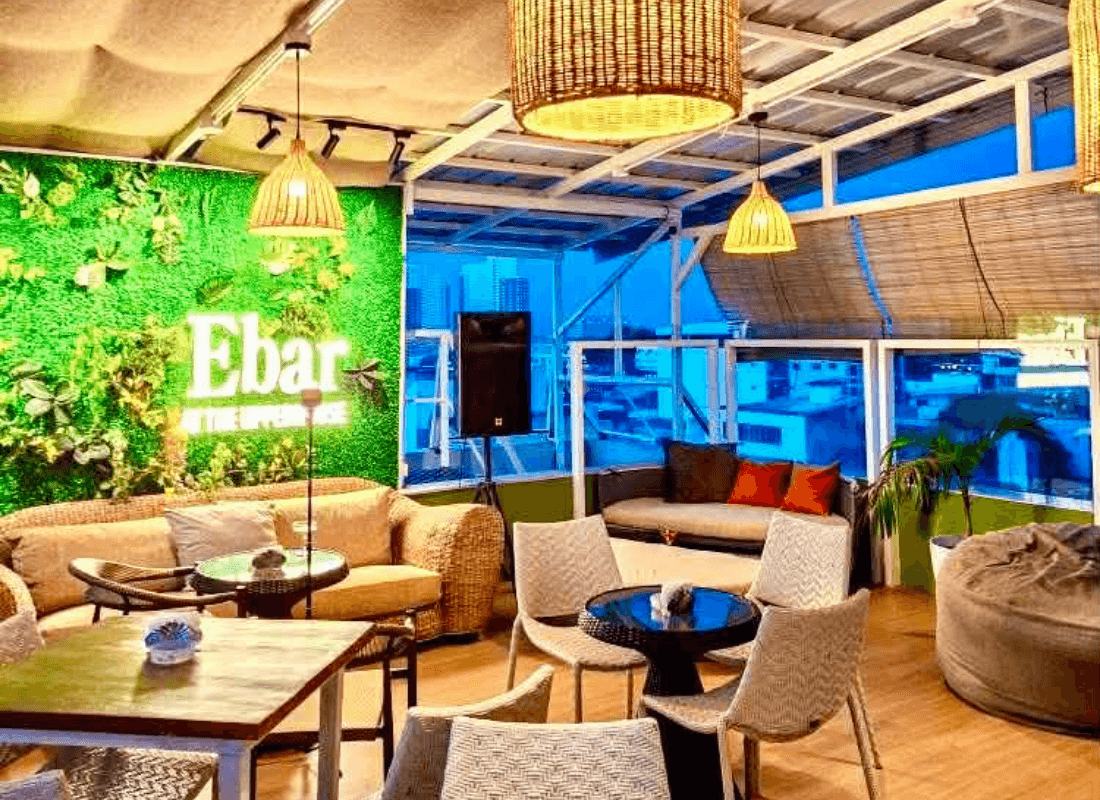 The Upperhouse Hotel – Boutique Stay with City & River Views