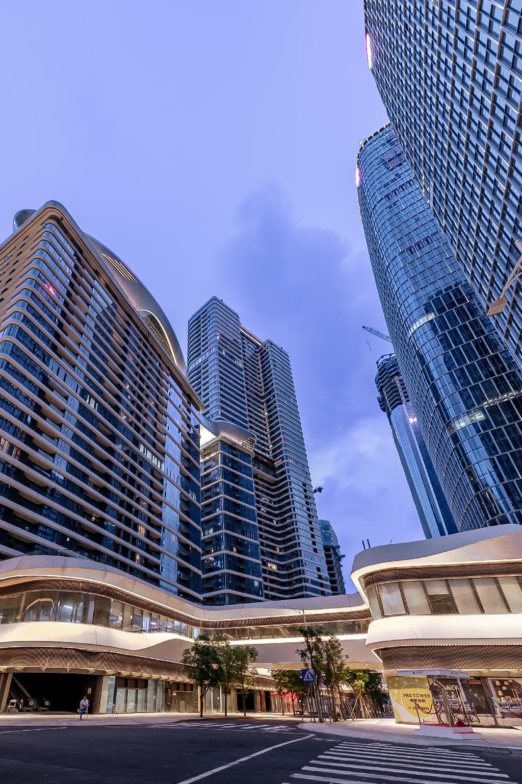 F-TOWN Fangtang Hotel (Shenzhen Longgang Tian'an Digital City Huanggekeng Subway Station)
