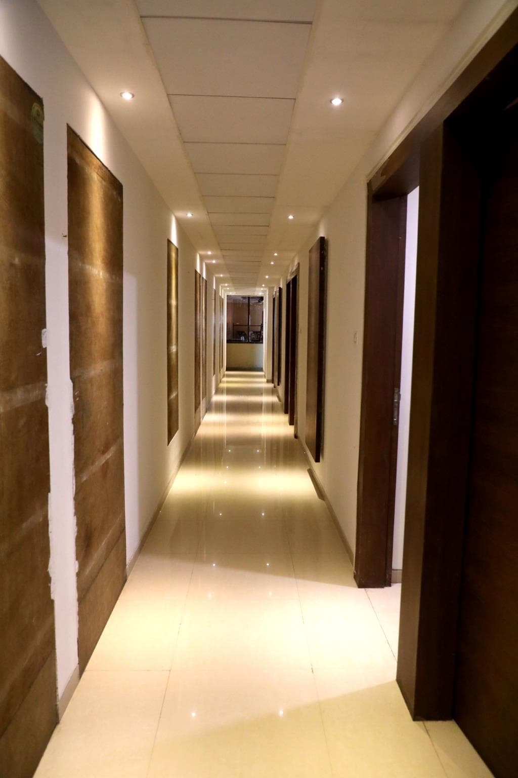 Hotel Adarsh Palace