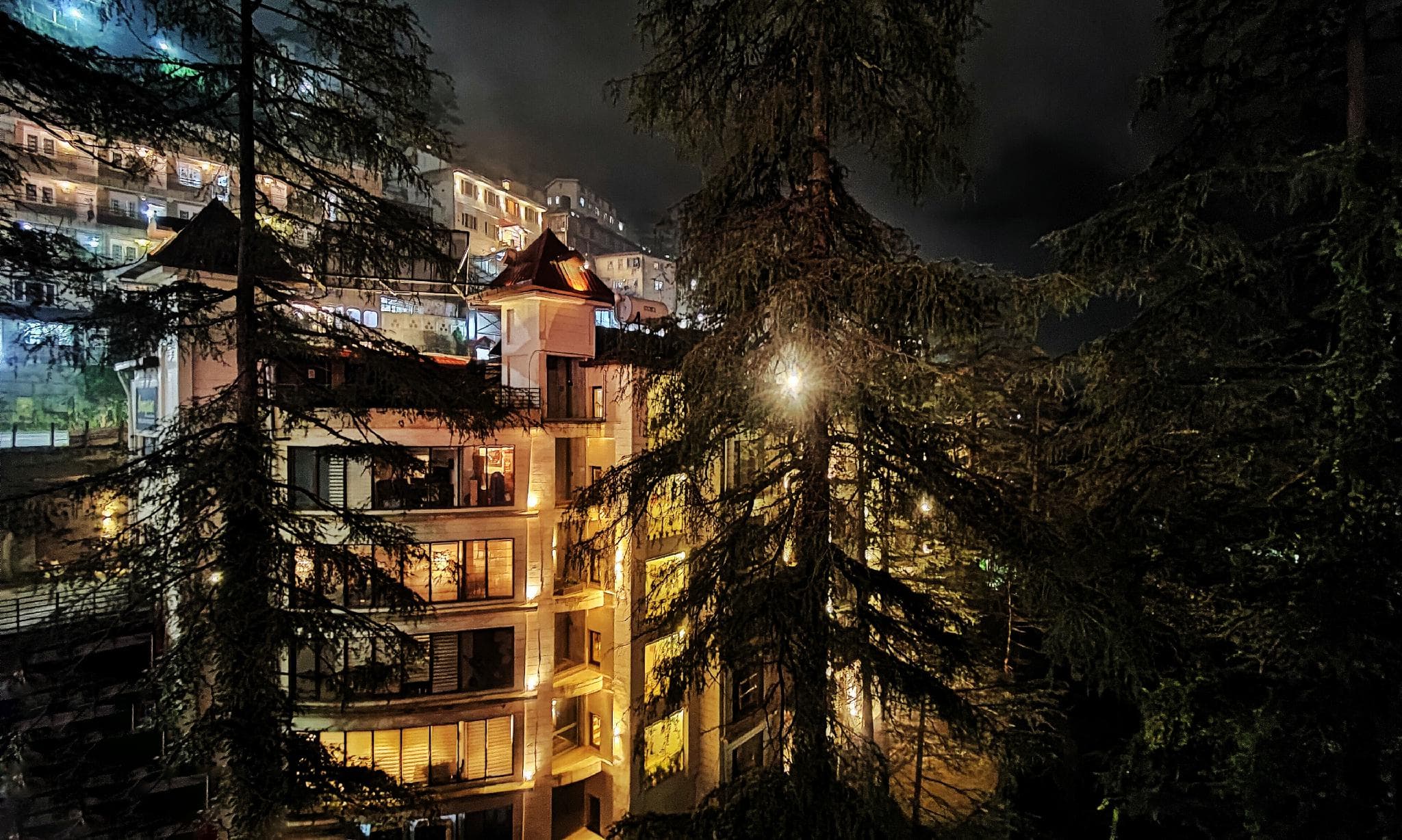 Royale Retreat Hotel And Spa Near Mall