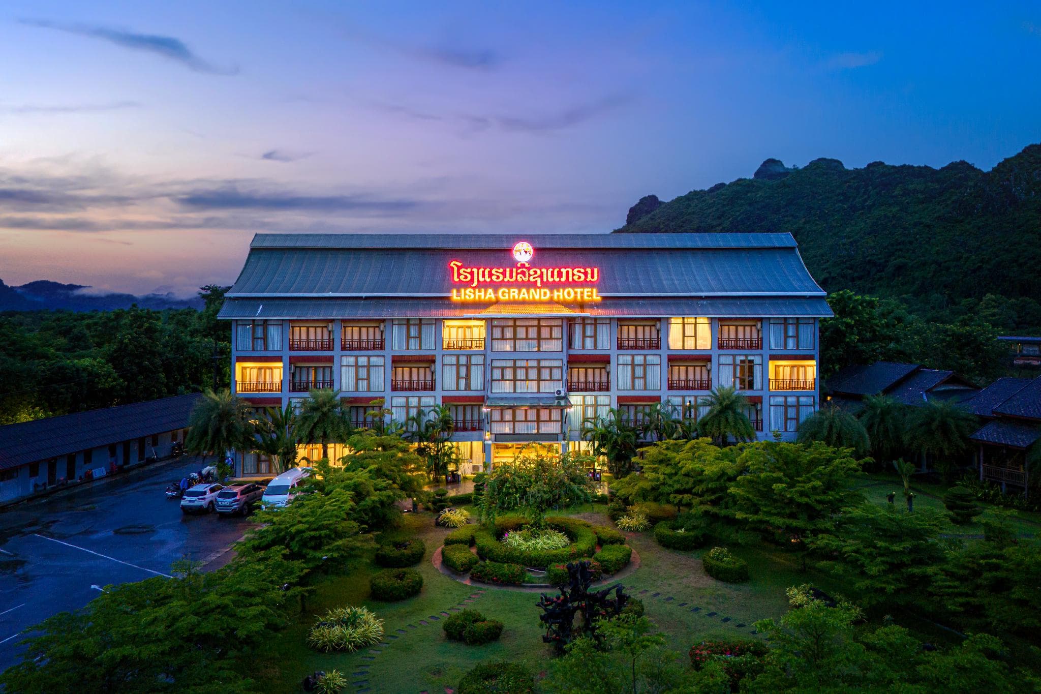 Lisha Grand Hotel