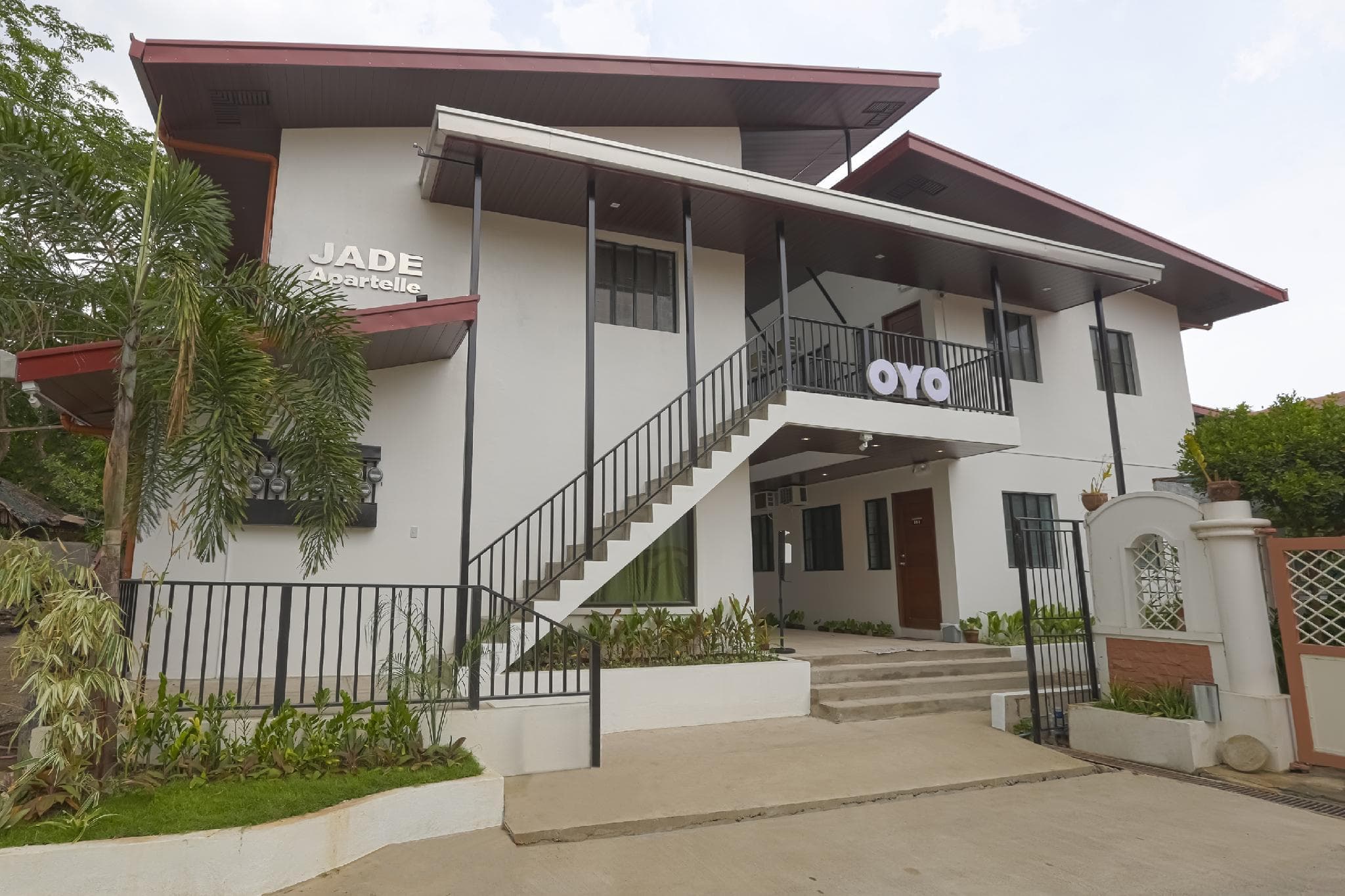OYO 736 Jade Apartelle