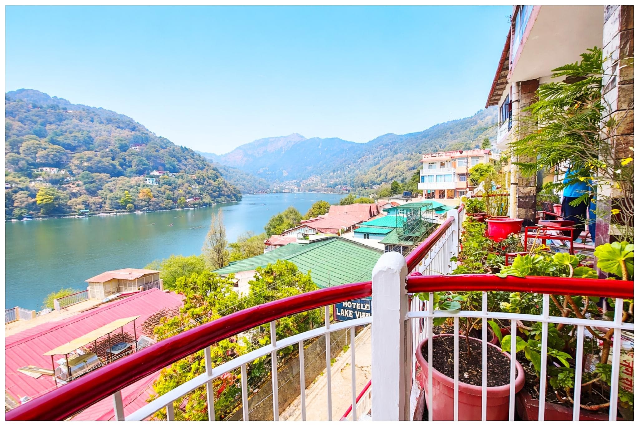 Goroomgo Naini Lake View Mall Road Nainital - Nature View From Balcony