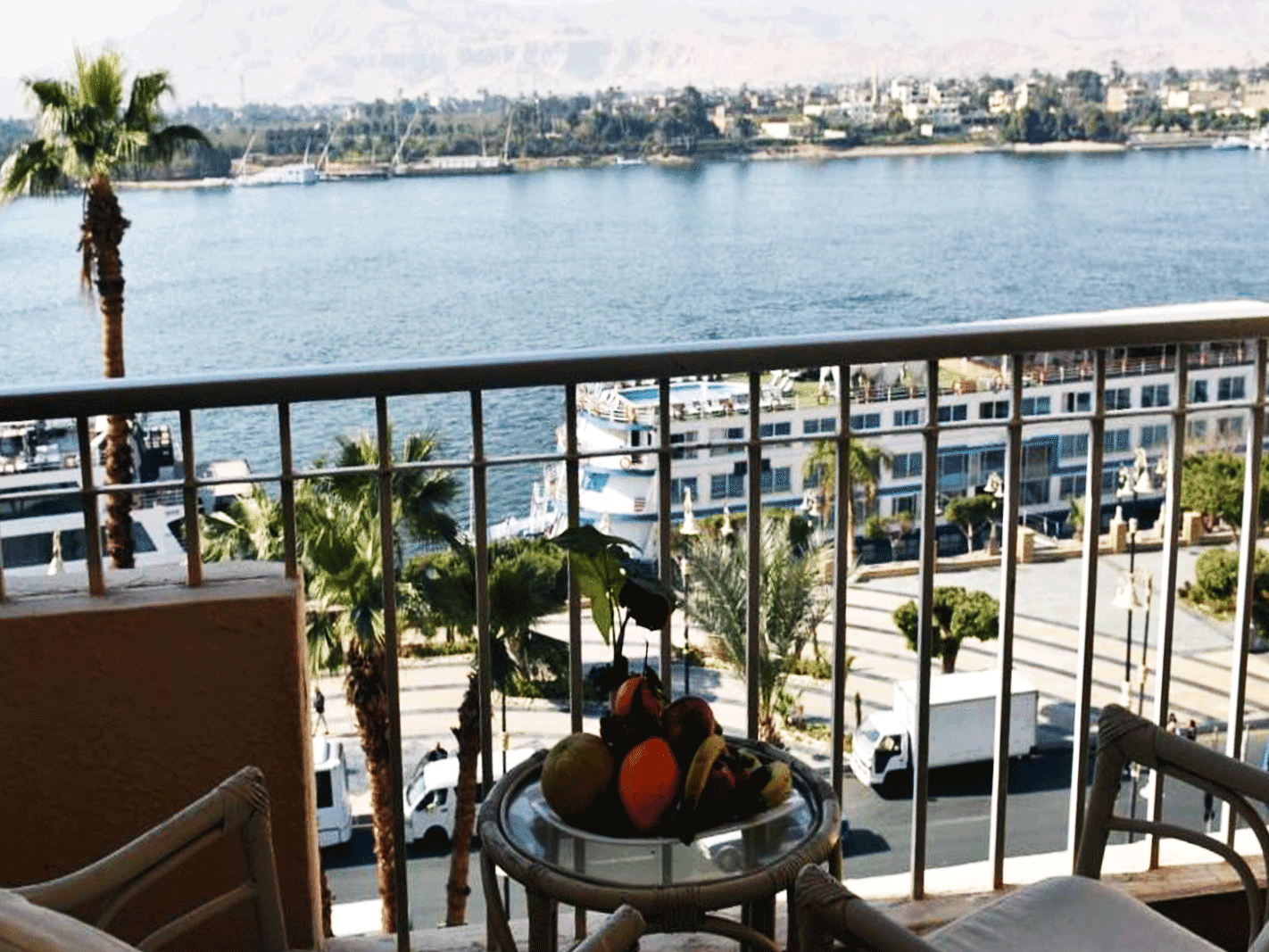 Aracan Eatabe Luxor Hotel