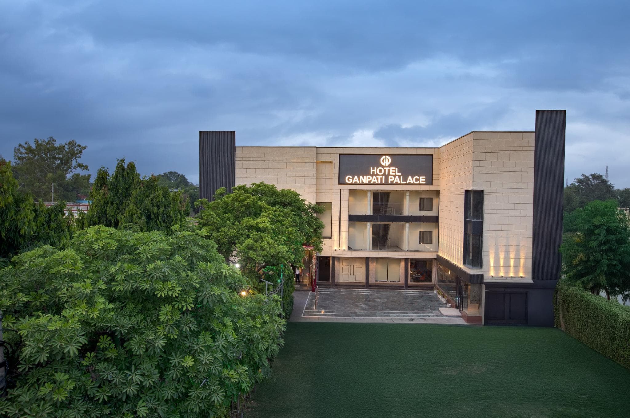 Hotel Ganpati Palace