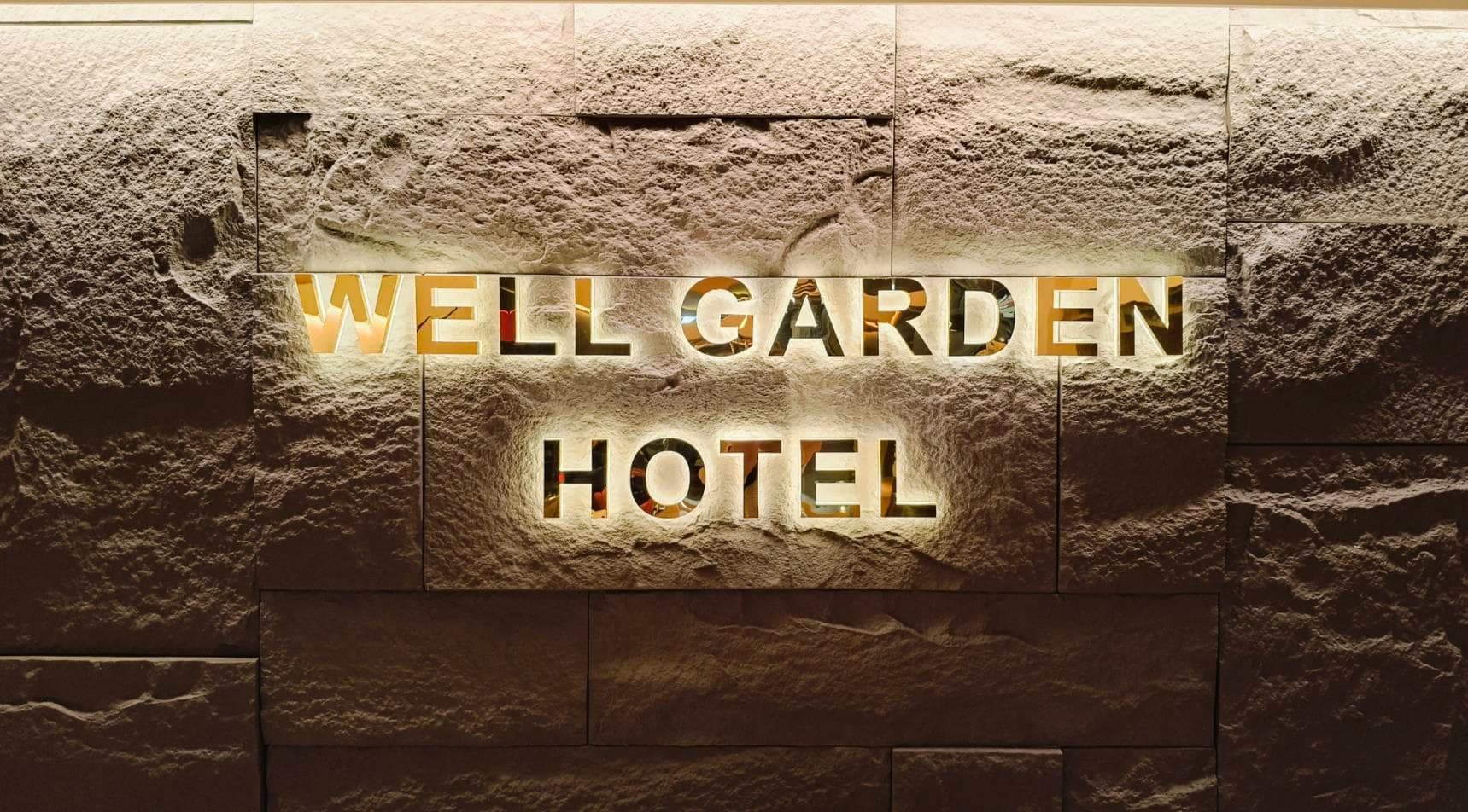 Well Garden Hotel