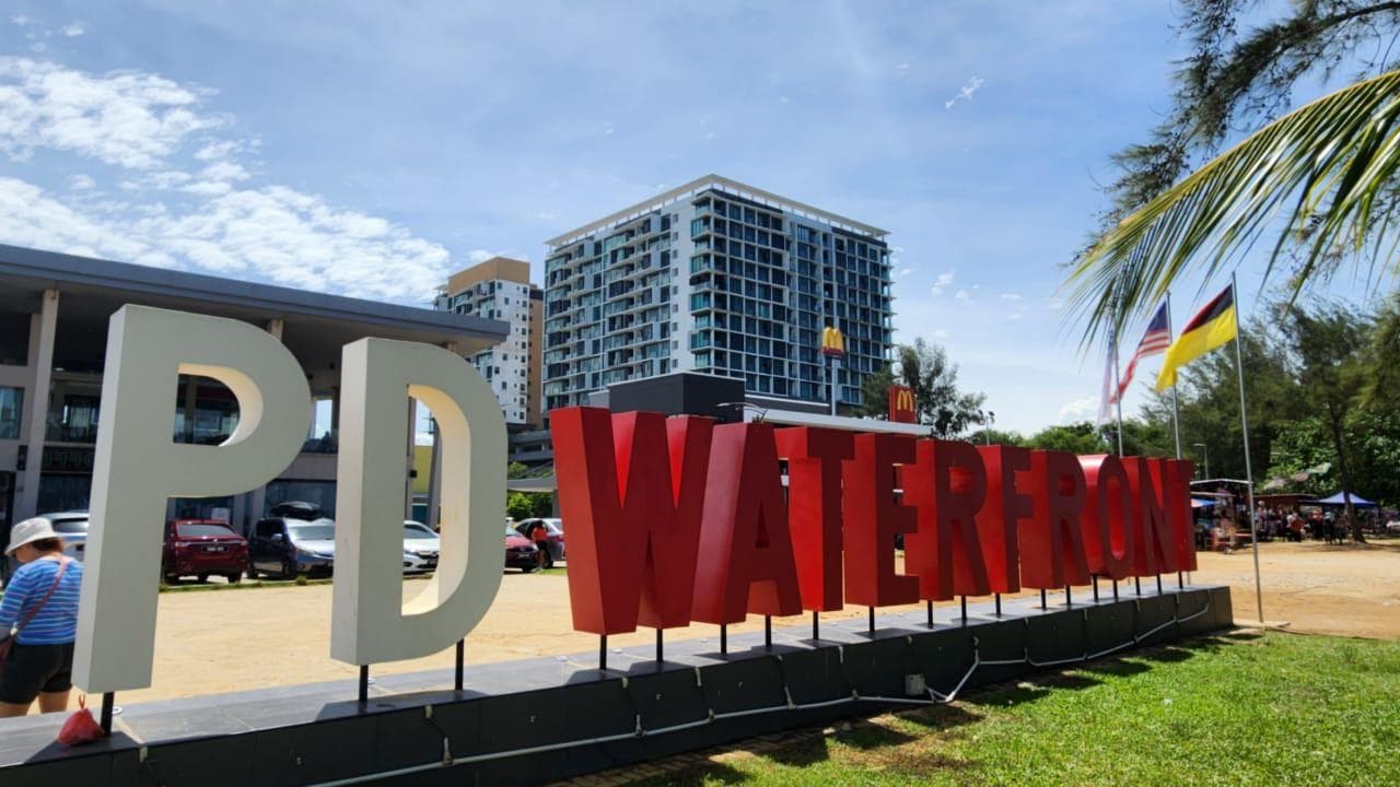 D’Wharf Hotel & Serviced Residence